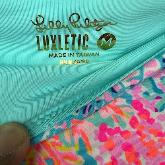 Lilly Pulitzer Luxletic 24" Weekender High Rise Midi Leggings - Picture 4 of 5